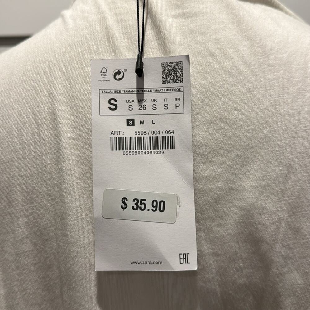 Zara NWT Oversized Embroidered Top with elastic bottom. - Picture 5 of 7